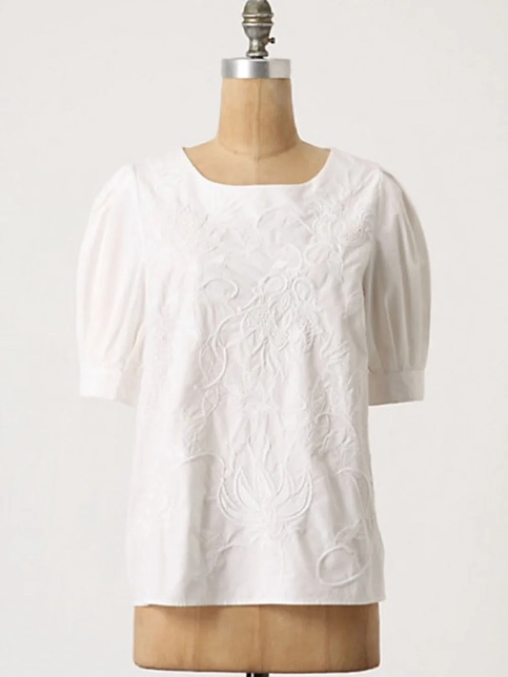 Anthropologie Maeve White Embroidered Puff Sleeve Top (Large)